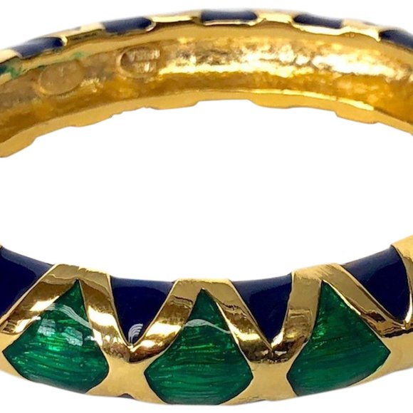 KENNETH JAY LANE, WHITE & BLACK TWO TONE ENAMEL BANGLES - Picture 9 of 10